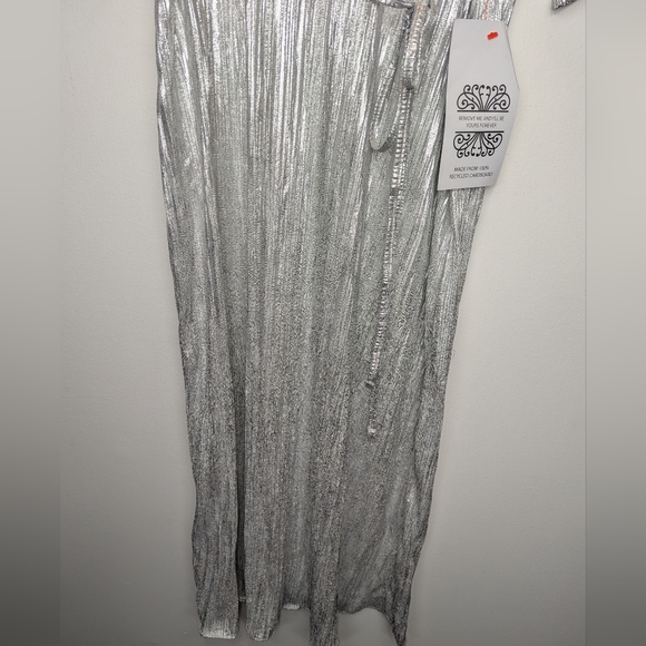 Never Fully Dressed Women's Silver Plisse Midi Dress XXL NWT Maximalist Chic - Picture 7 of 16